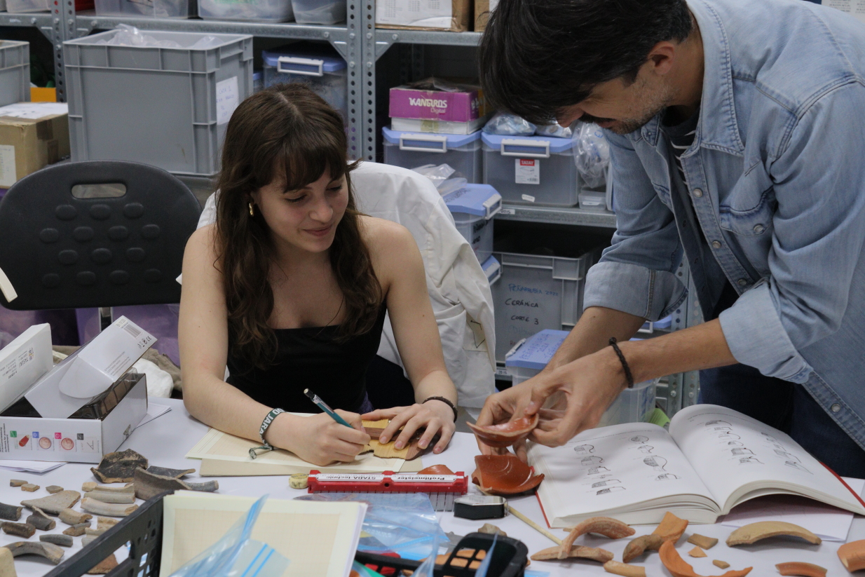 El CCHS-CSIC recibe a 13 alumnos en el Programa 4ºESO+Empresa 2025