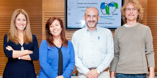 De izda. a drcha.,Nieves Gálvez (Gerente), Consuelo Naranjo (Vicedirectora 2ª), Luis Alburquerque (Director) y Alejandro Caparrós (Vicedirector 1º) De izda. a drcha.,Nieves Gálvez (Gerente), Consuelo Naranjo (Vicedirectora 2ª), Luis Alburquerque (Director) y Alejandro Caparrós (Vicedirector 1º)