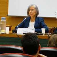Juana Gil, Vicedirectora del ILLA, inaugura el congreso. A la izq. en la foto Galit W. Sassoon (Bar-Ilan University) y a la dcha. Elena Castroviejo (ILLA, CCHS-CSIC)