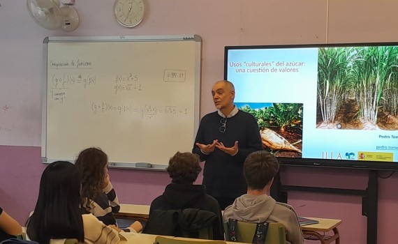 El azucar se convierte en el protagonista de una nueva sesión de 'Diálogos intergeneracionales' liderado por Pedro Tomé (ILLA) y Jara Pérez (ICTAN)