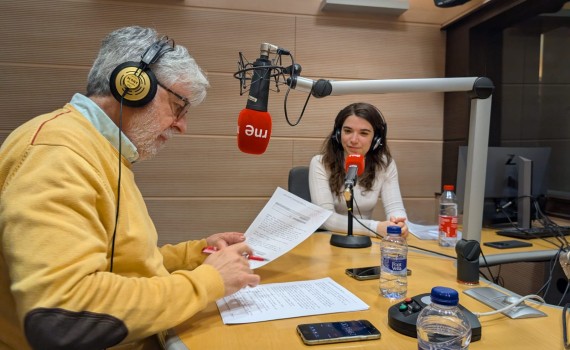 En marzo, la invitación a Laura Centeno (IFS, CSIC) permitió acercar a la audiencia un tema de plena actualidad, como es la construcción de infraestructuras europeas de datos sanitarios y sus implicaciones sociales y éticas.