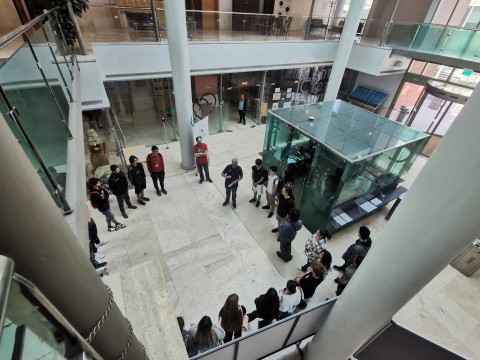 El CCHS recibe a un grupo de estudiantes del IES Miguel Catalán