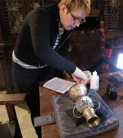 Elise Morero en el Museo de la Catedral de Astorga (foto: T. Martin)