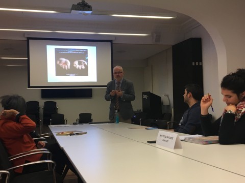 'Estrategias de búsqueda de información científica: patentes y vigilancia tecnológica' fue el título del taller impartido por Gerardo Penas García (Oficina Española de Patentes y Marcas).