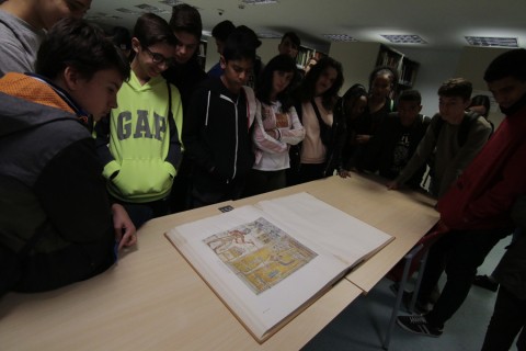 La Biblioteca Tomás Navarro Tomás posee una colección muy valiosa